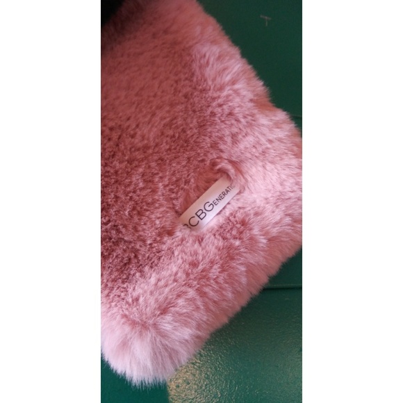 BCBGeneration Faux Fur Stole - Picture 3 of 3